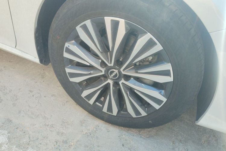 Used Nissan Teana 2022 2.0L XL-Upr Enjoyment Edition Right Front Wheel Hub