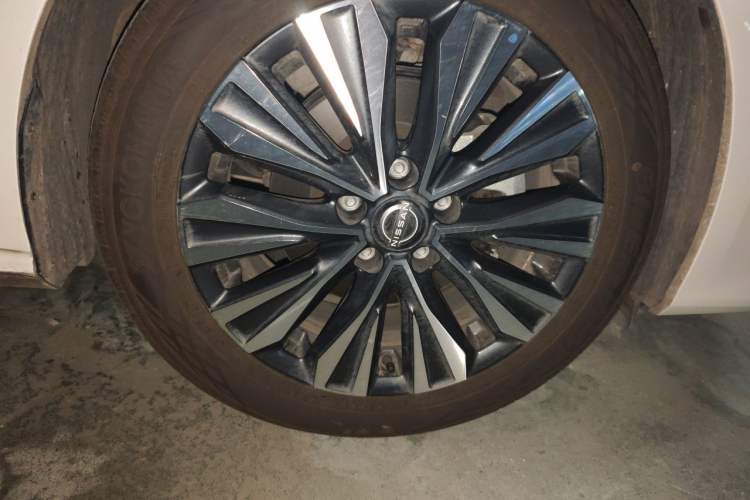 Used Nissan Teana 2022 2.0L XL-TLS Enjoyment Edition Right Front Wheel Hub
