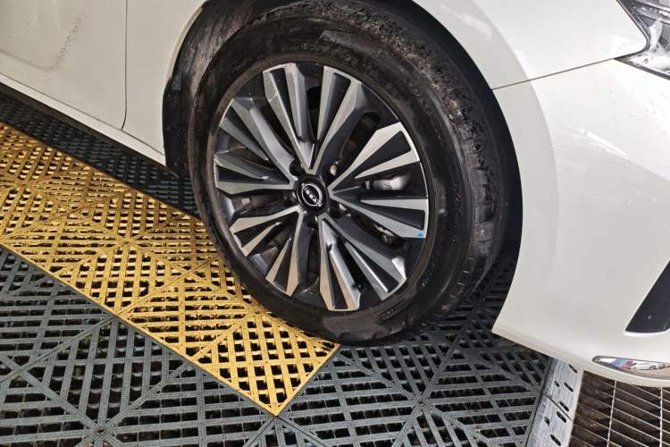 Used Nissan Teana 2022 2.0L XL-TLS Enjoyment Edition Right Front Wheel Hub