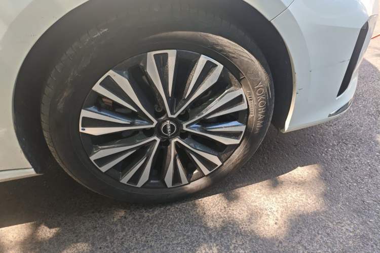 Used Nissan Teana 2022 2.0L XL-Upr Enjoyment Edition Right Front Wheel Hub