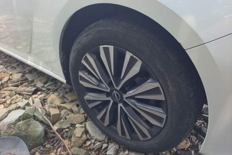 Used Nissan Teana 2022 2.0L XL-TLS Enjoyment Edition Right Front Wheel Hub