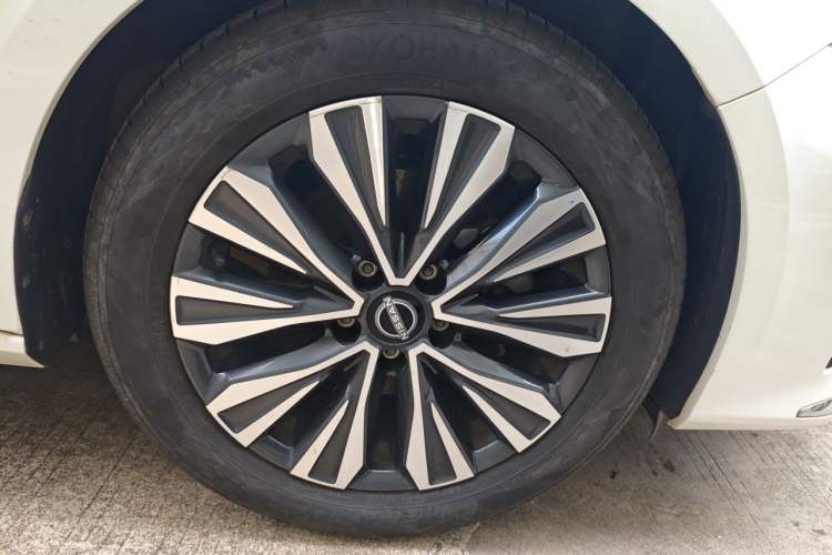 Used Nissan Teana 2022 2.0L XL-TLS Enjoyment Edition Right Front Wheel Hub