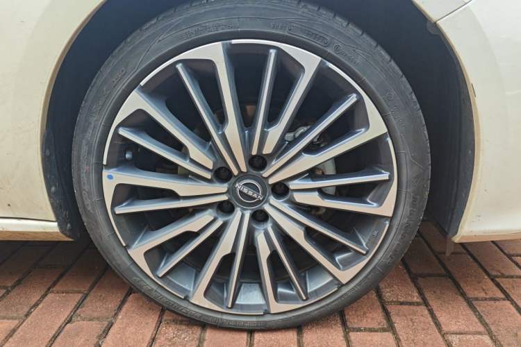 Used Nissan Teana 2022 2.0T XL Enjoyment Edition Right Front Wheel Hub