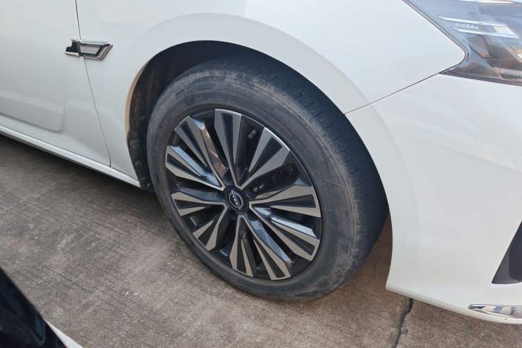 Used Nissan Teana 2022 2.0L XL-TLS Enjoyment Edition Right Front Wheel Hub