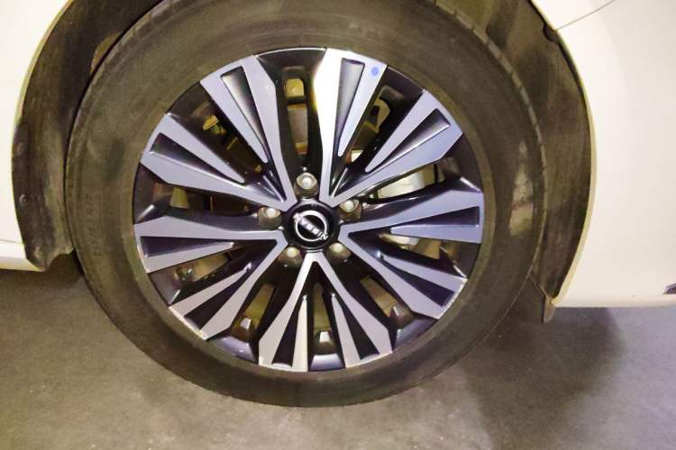 Used Nissan Teana 2022 2.0L XL-TLS Enjoyment Edition Right Front Wheel Hub