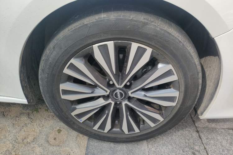 Used Nissan Teana 2022 2.0L XL-Upr Enjoyment Edition Right Front Wheel Hub