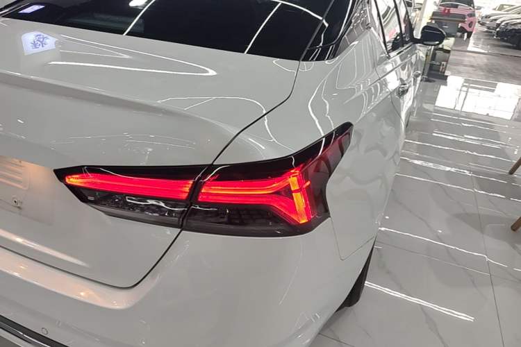 Used Nissan Teana 2022 2.0L XL-Upr Enjoyment Edition Right Rear Taillight