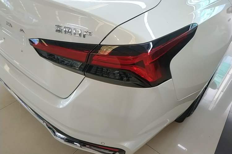 Used Nissan Teana 2022 2.0L XL-Upr Enjoyment Edition Right Rear Taillight