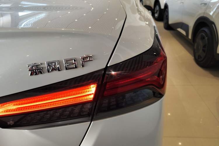 Used Nissan Teana 2022 2.0L XL-TLS Enjoyment Edition Right Rear Taillight