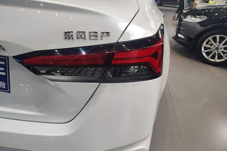 Used Nissan Teana 2022 2.0L XL-TLS Enjoyment Edition Right Rear Taillight