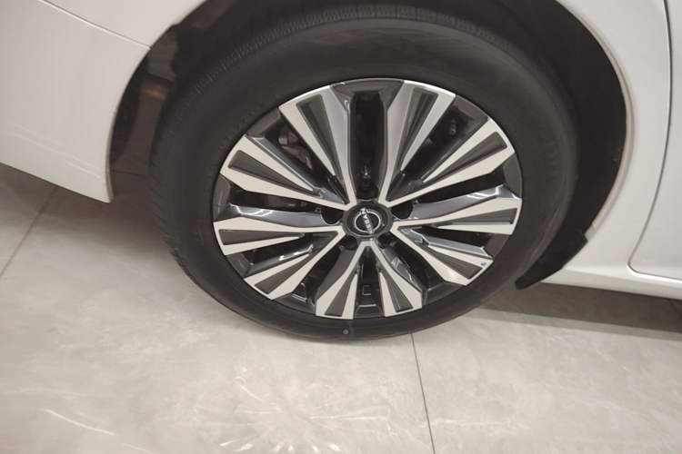 Used Nissan Teana 2022 2.0L XL-TLS Enjoyment Edition Right Rear Wheel Hub