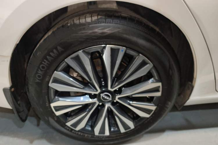 Used Nissan Teana 2022 2.0L XL-Upr Enjoyment Edition Right Rear Wheel Hub