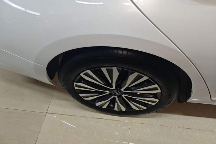 Used Nissan Teana 2022 2.0L XL-Upr Enjoyment Edition Right Rear Wheel Hub