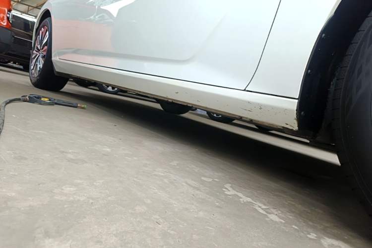 Used Nissan Teana 2022 2.0L XL-TLS Enjoyment Edition Right Side Sill