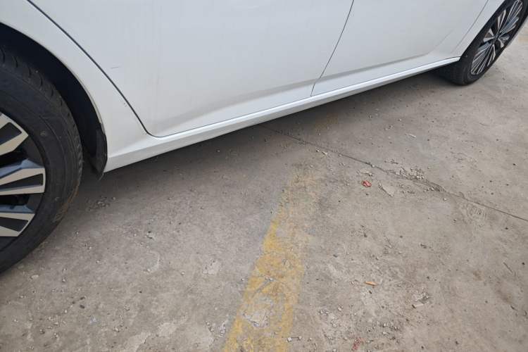 Used Nissan Teana 2022 2.0L XL-TLS Enjoyment Edition Right Side Sill