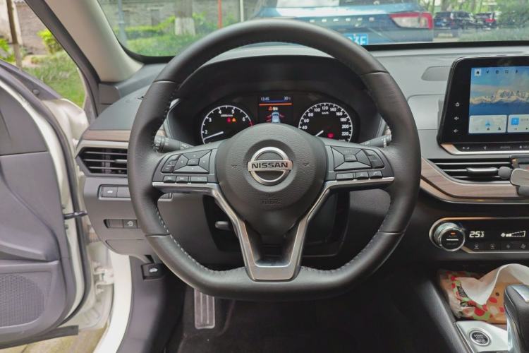 Used Nissan Teana 2022 2.0L XL-Upr Enjoyment Edition Steering Wheel