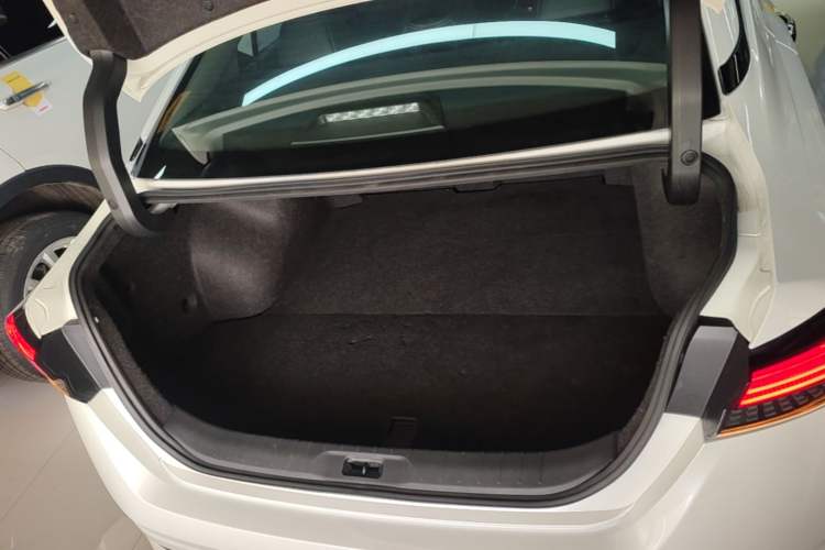 Used Nissan Teana 2022 2.0L XL-TLS Enjoyment Edition Trunk