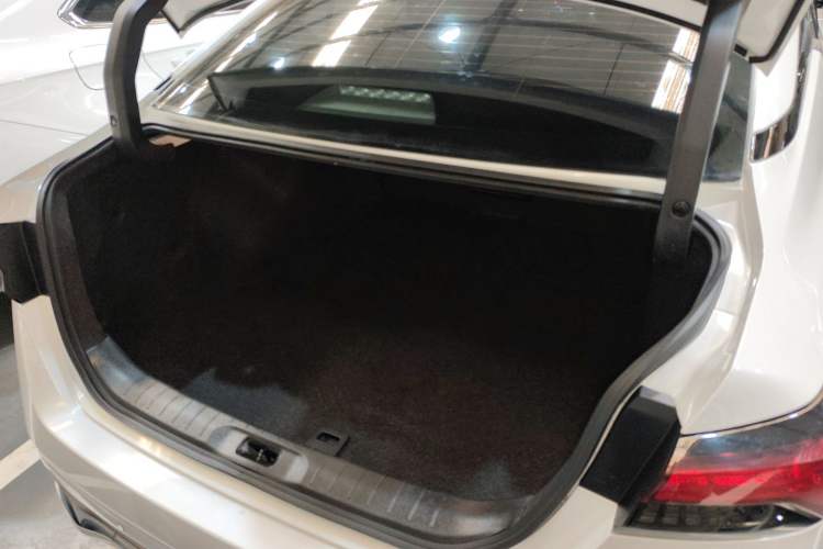 Used Nissan Teana 2022 2.0L XL-Upr Enjoyment Edition Trunk