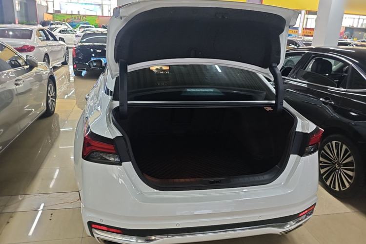 Used Nissan Teana 2022 2.0L XL-Upr Enjoyment Edition Trunk