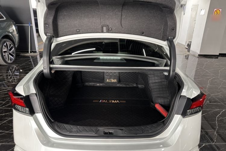 Used Nissan Teana 2022 2.0T XL Enjoyment Edition Trunk
