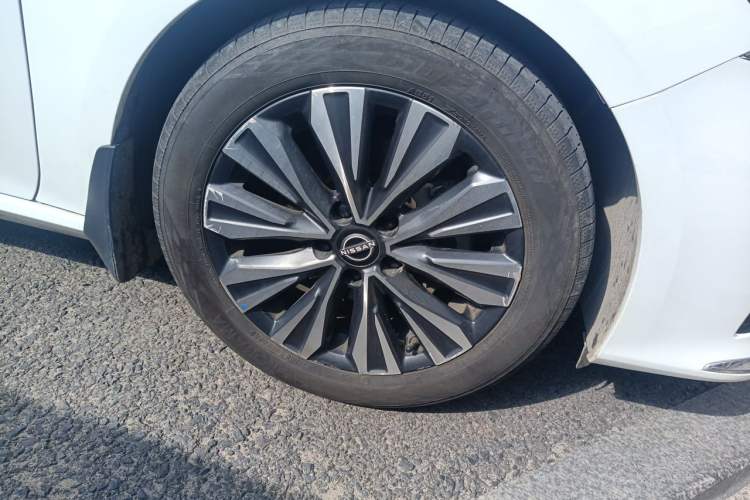 Used Nissan Teana 2023 2.0L XL-TLS Enjoyment Edition Right Front Wheel Hub