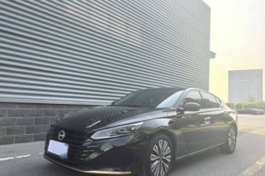Used Nissan Teana 2024 2.0L SV Black Gold Edition