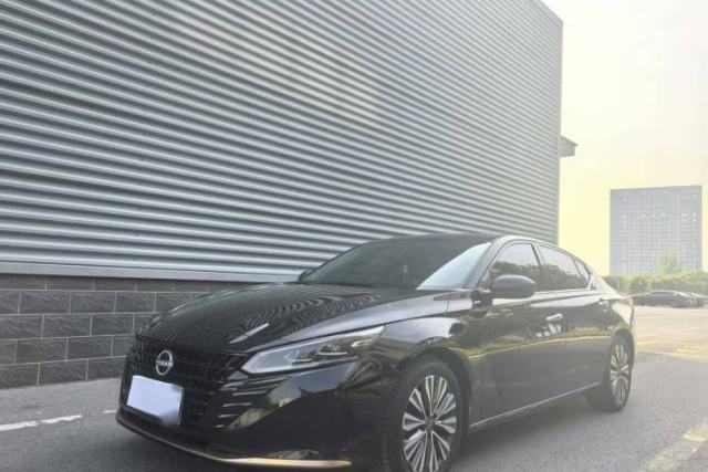 Used Nissan Teana 2024 2.0L SV Black Gold Edition
