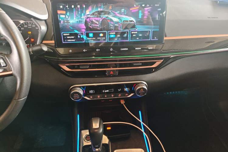 Used Nissan Teana 2024 2.0L SV Black Gold Edition Audio And AC Panel