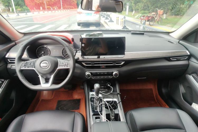 Used Nissan Teana 2024 2.0L XE Genuine Edition Center Console