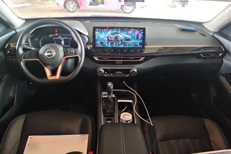 Used Nissan Teana 2024 2.0L SV Black Gold Edition Center Console