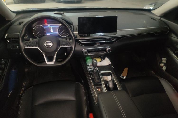 Used Nissan Teana 2024 2.0L XE Genuine Edition Center Console