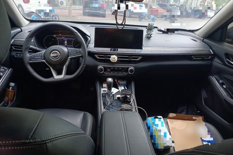 Used Nissan Teana 2024 2.0L XE Genuine Edition Center Console