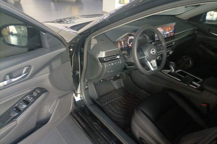 Used Nissan Teana 2024 2.0L XE Genuine Edition Driver Seat