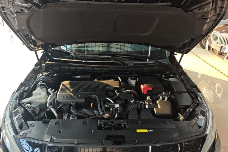Used Nissan Teana 2024 2.0L SV Black Gold Edition Engine Bay