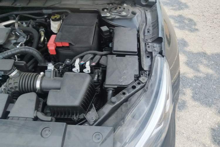 Used Nissan Teana 2024 2.0L SV Black Gold Edition Engine Bay Left