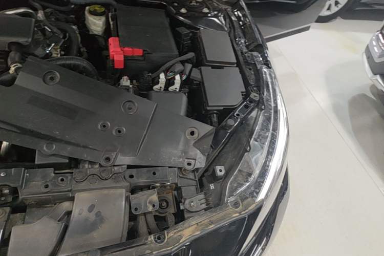 Used Nissan Teana 2024 2.0L SV Black Gold Edition Engine Bay Left