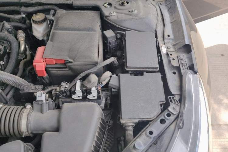 Used Nissan Teana 2024 2.0L SV Black Gold Edition Engine Bay Left