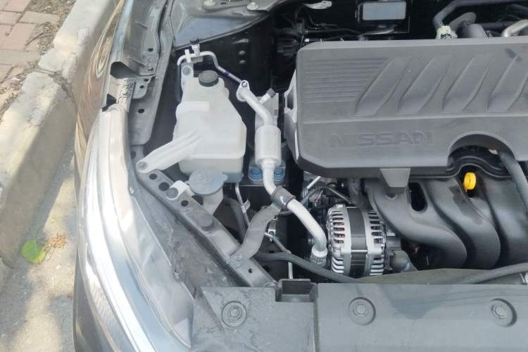 Used Nissan Teana 2024 2.0L SV Black Gold Edition Engine Bay Right