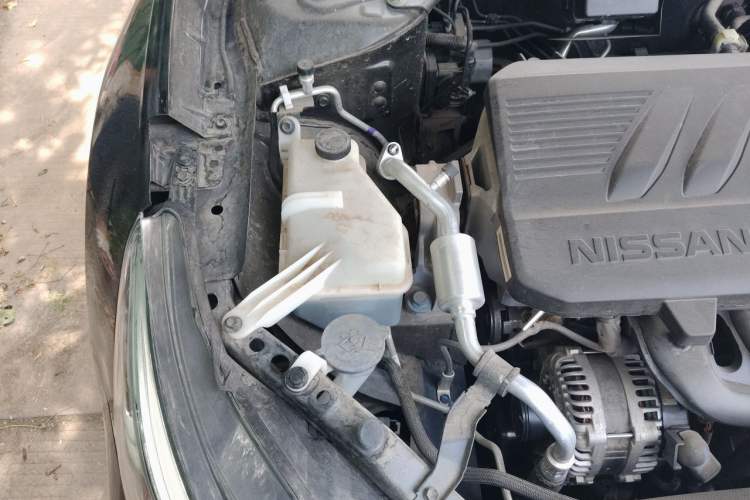 Used Nissan Teana 2024 2.0L SV Black Gold Edition Engine Bay Right