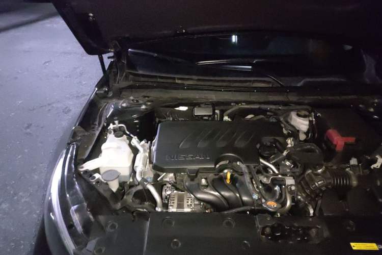 Used Nissan Teana 2024 2.0L SV Black Gold Edition Engine Bay Right