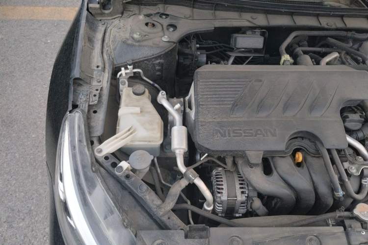 Used Nissan Teana 2024 2.0L SV Black Gold Edition Engine Bay Right