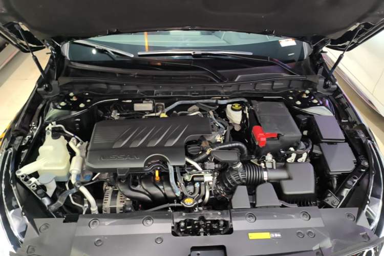 Used Nissan Teana 2024 2.0L SV Black Gold Edition Engine Bay