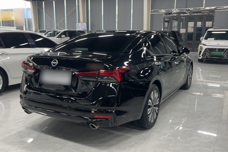 Used Nissan Teana 2024 2.0L SV Black Gold Edition Exterior 3