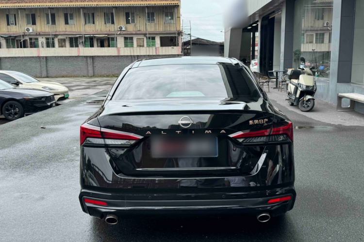 Used Nissan Teana 2024 2.0L SV Black Gold Edition Exterior 4