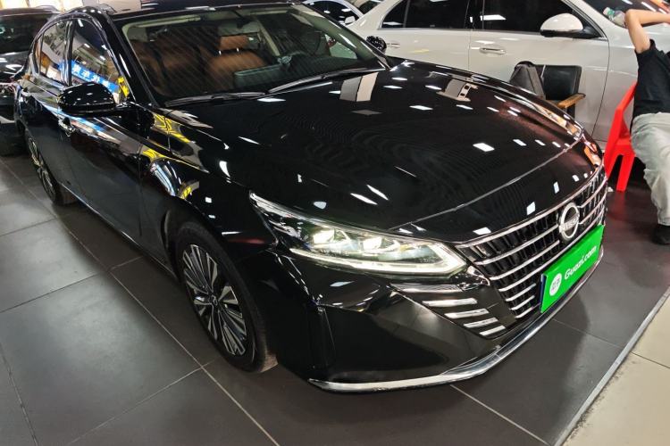 Used Nissan Teana 2024 2.0L XE Genuine Edition Front Right 45 Deg
