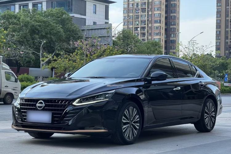 Nissan Teana 2024 2.0L SV Black Gold Edition
