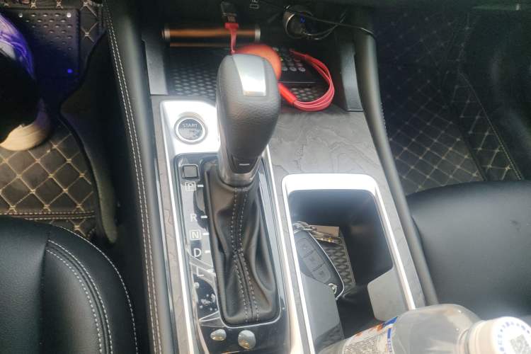 Used Nissan Teana 2024 2.0L XE Genuine Edition Gear Lever