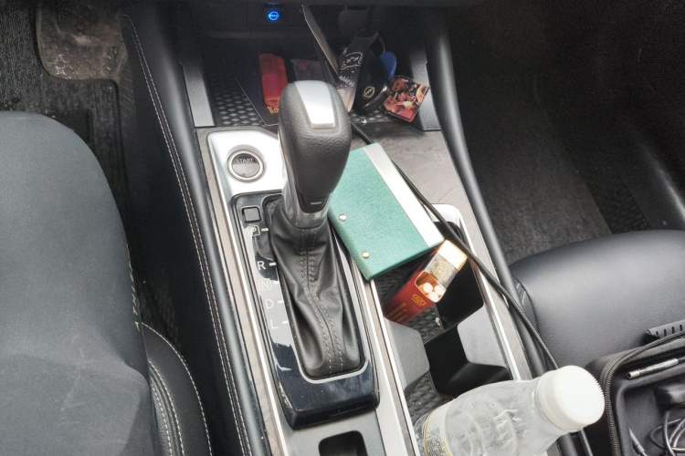 Used Nissan Teana 2024 2.0L XE Genuine Edition Gear Lever
