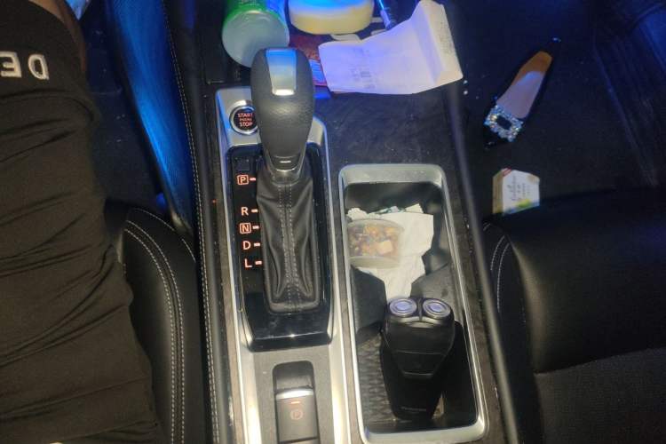 Used Nissan Teana 2024 2.0L XE Genuine Edition Gear Lever