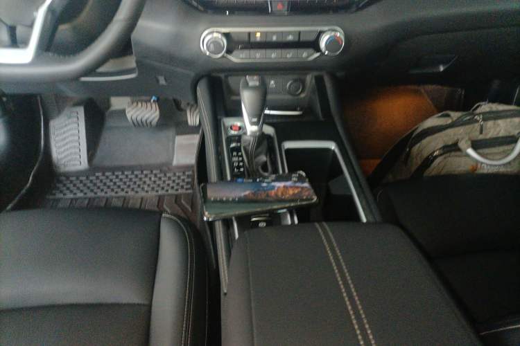 Used Nissan Teana 2024 2.0L XE Genuine Edition Gear Lever